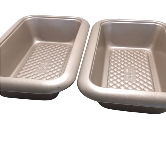 2pc Chicago Metallic Non-Stick Loaf Pans Rectangle Textured Bakeware - Picture 9 of 10